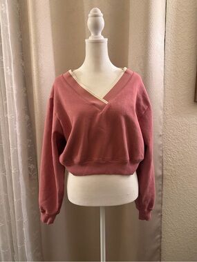 Victoria's Secret Mauve V-Neck Cropped Pullover Sweater